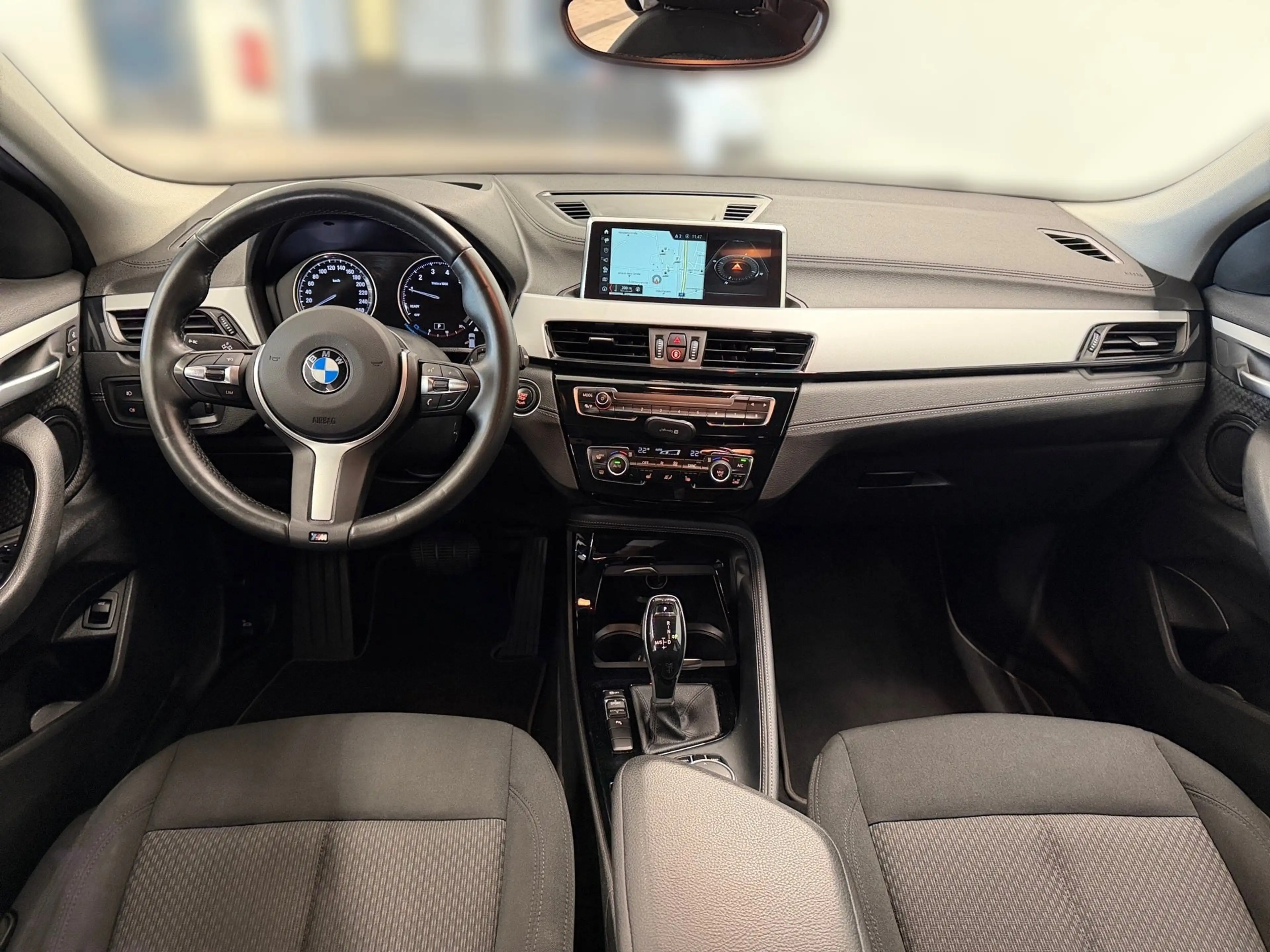 BMW X2 sDrive18i — photo 8
