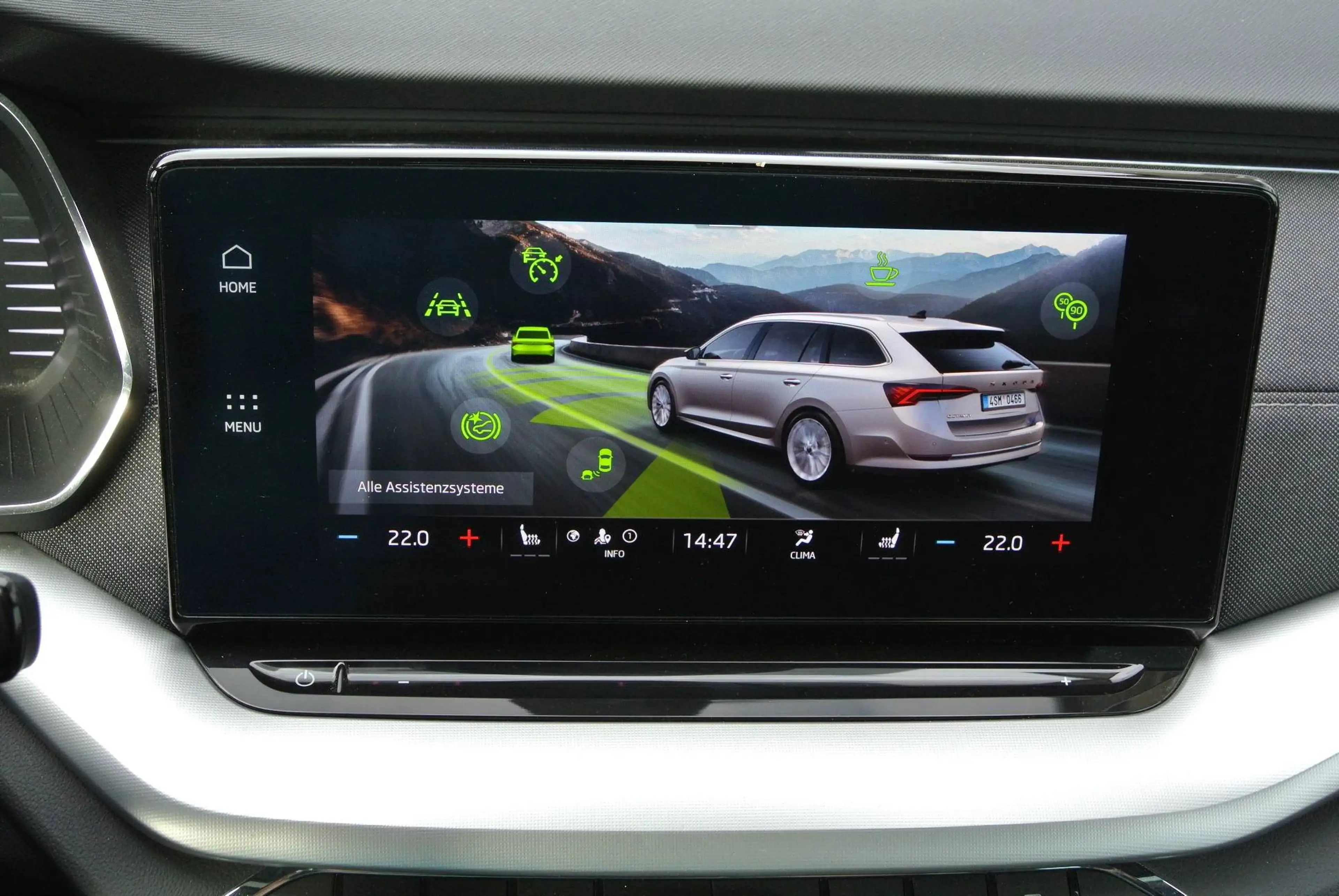 Skoda Octavia Kombi 2.0 TDI 4x4 DSG ** Style **  virtual Cockpit * Kamera * Sportpaket * LED * Head-up — photo 10
