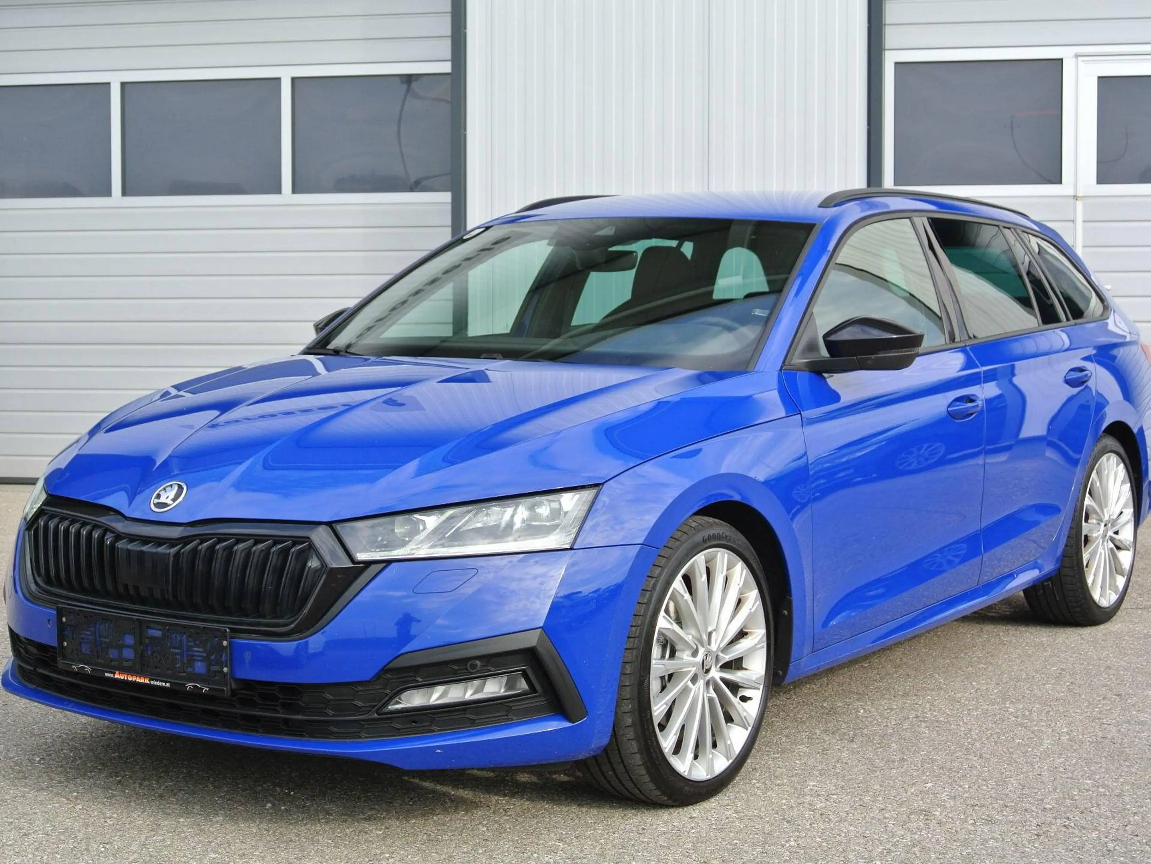 Skoda Octavia Kombi 2.0 TDI 4x4 DSG ** Style **  virtual Cockpit * Kamera * Sportpaket * LED * Head-up — photo 5