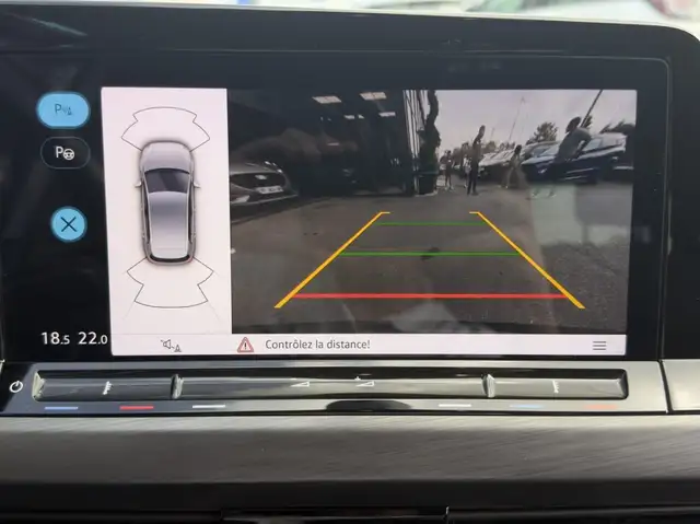 Volkswagen Golf view 4