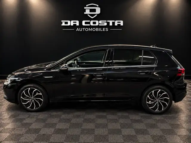 Volkswagen Golf view 2