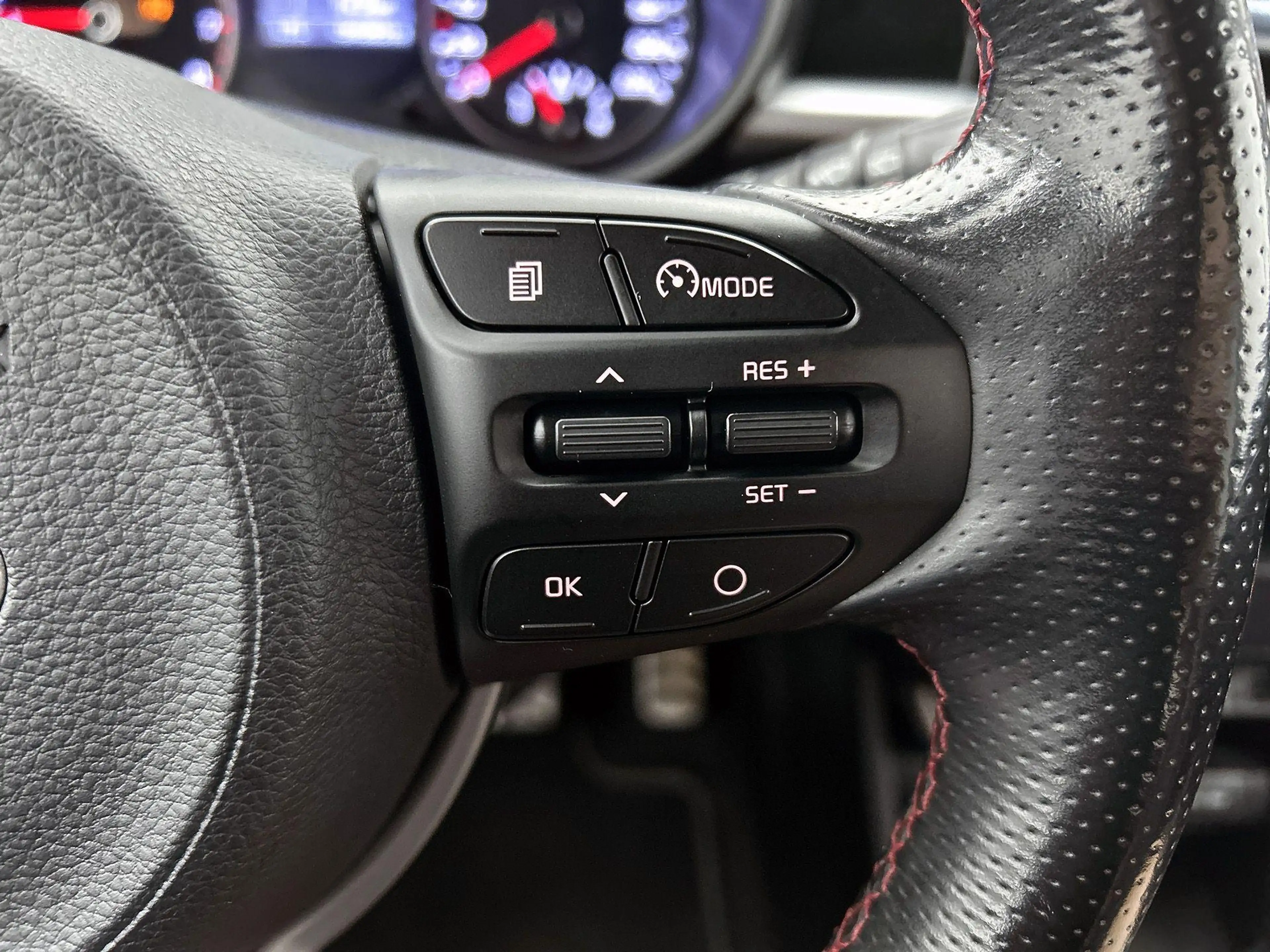Kia Picanto 1.0 T-GDI GT-Line | Camera | Climate control | Sto — photo 5