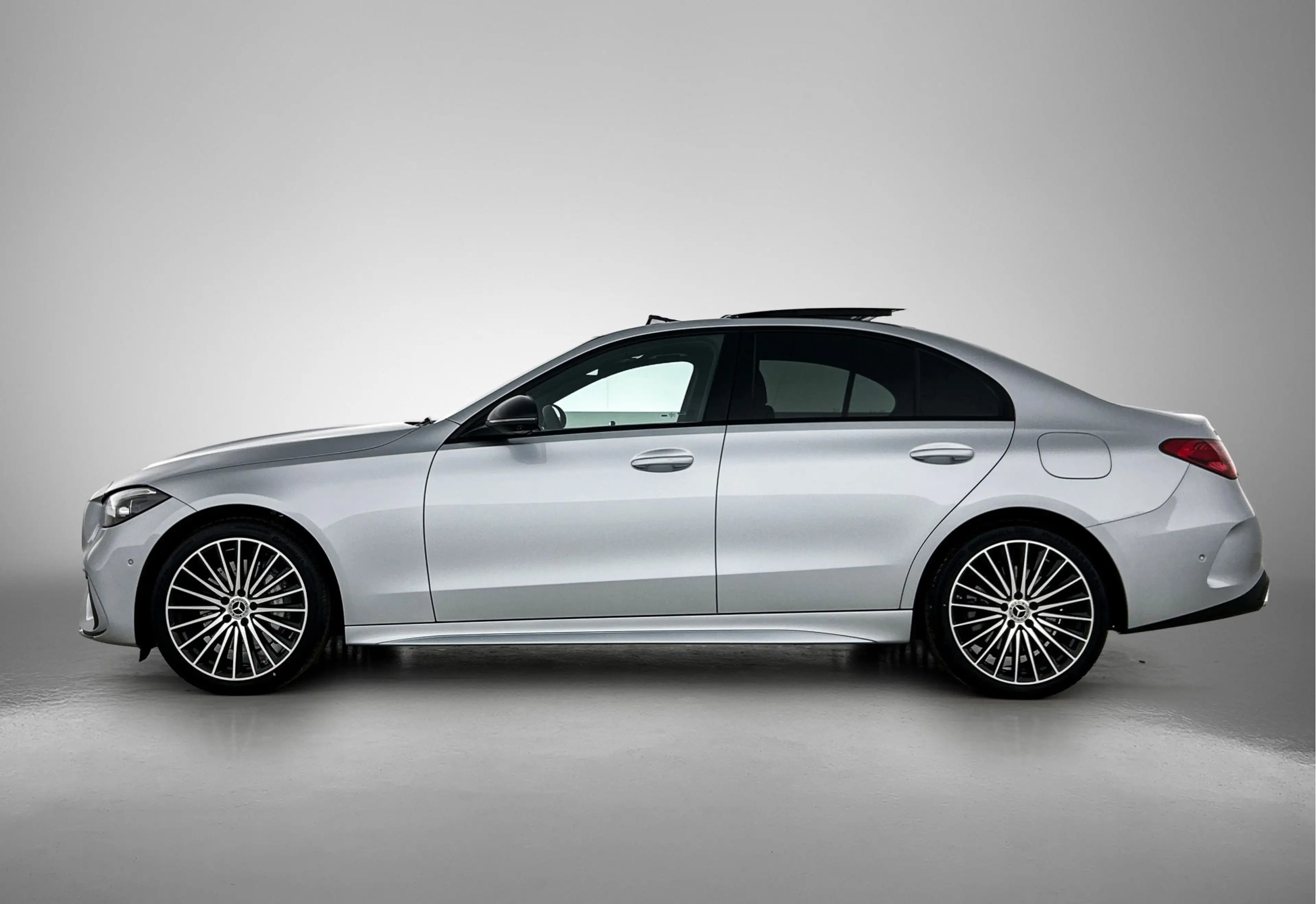 Mercedes-Benz C 300 e 140 Years Edition | Premium Plus | Nightpakket | — photo 3