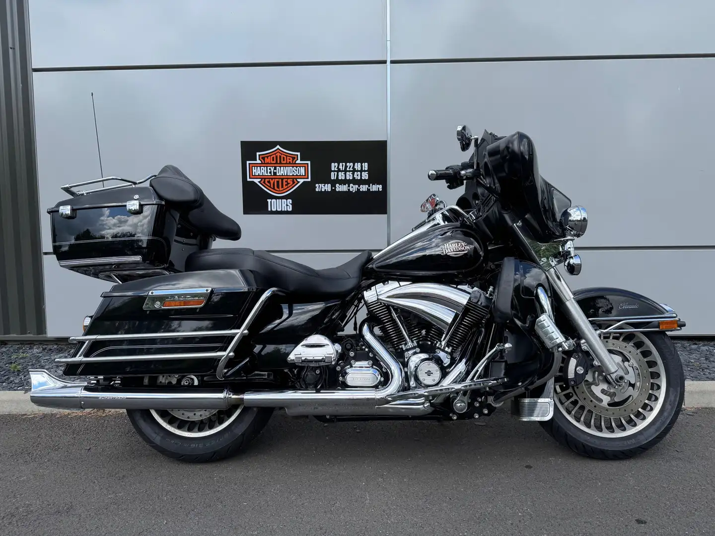 Harley-Davidson Electra Glide - 1