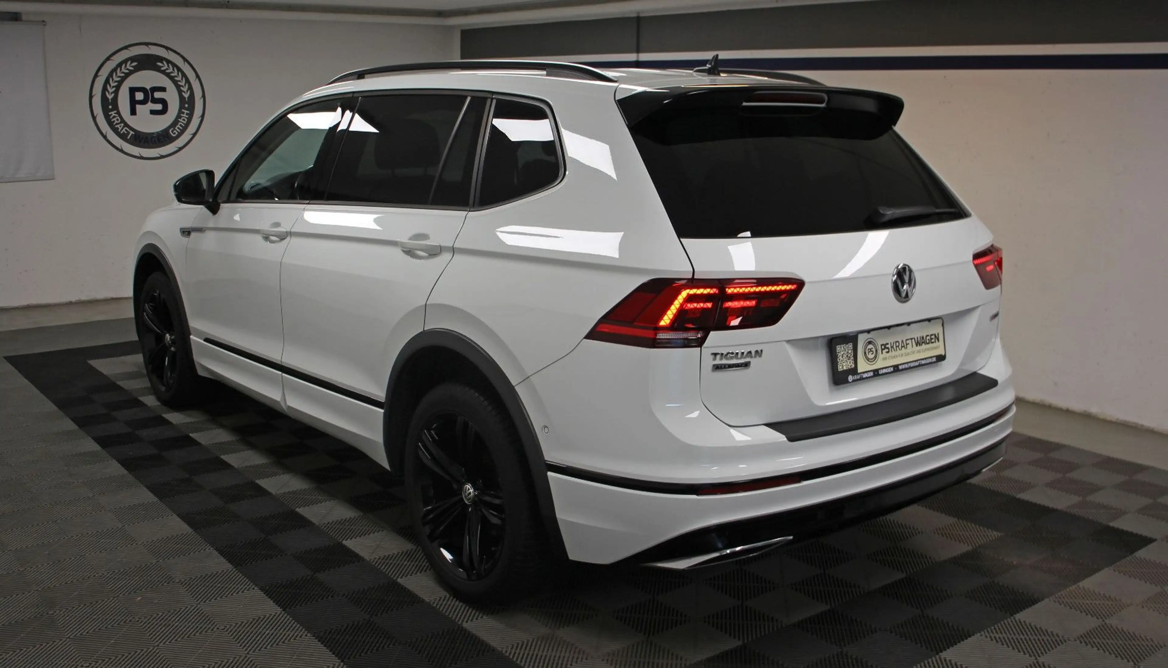 Volkswagen Tiguan Allspace Tiguan Allsp. 2.0 TDI DSG 4M. R-line *AHK/VOLL** — photo 5