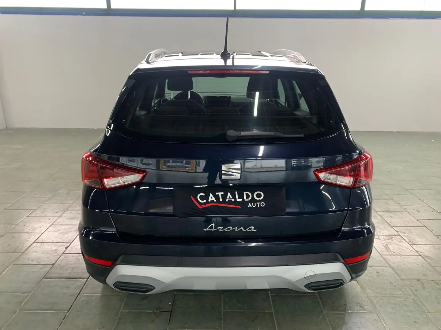 SEAT Arona Arona 2022 1.0 tgi Xperience 90cv Bleu - 2