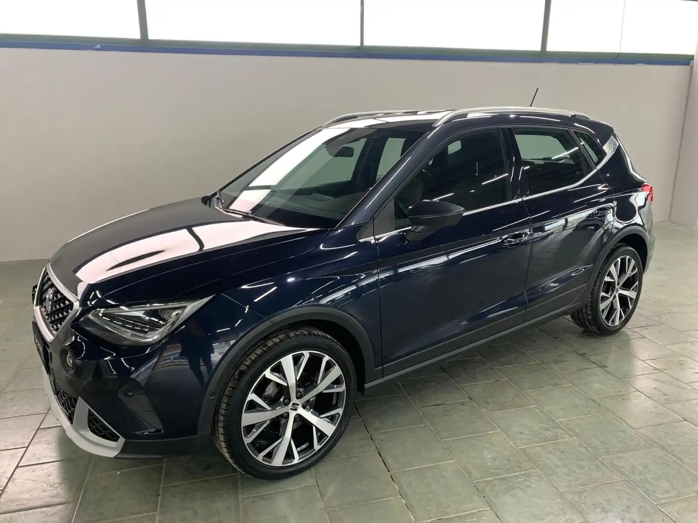 SEAT Arona Arona 2022 1.0 tgi Xperience 90cv Bleu - 1