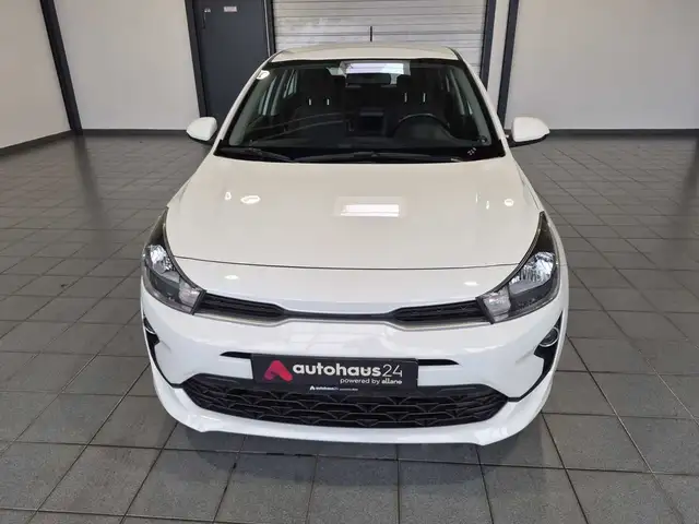 Kia Rio view 2