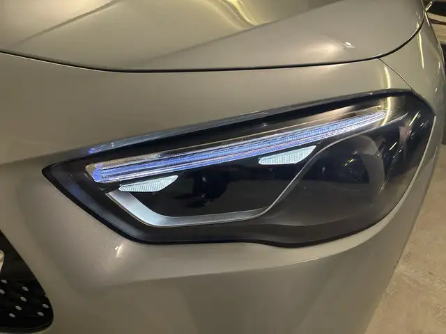 Mercedes-Benz GLA 200 d 4MATIC Österreich-Edition PTS Navi AUT Ansicht 15