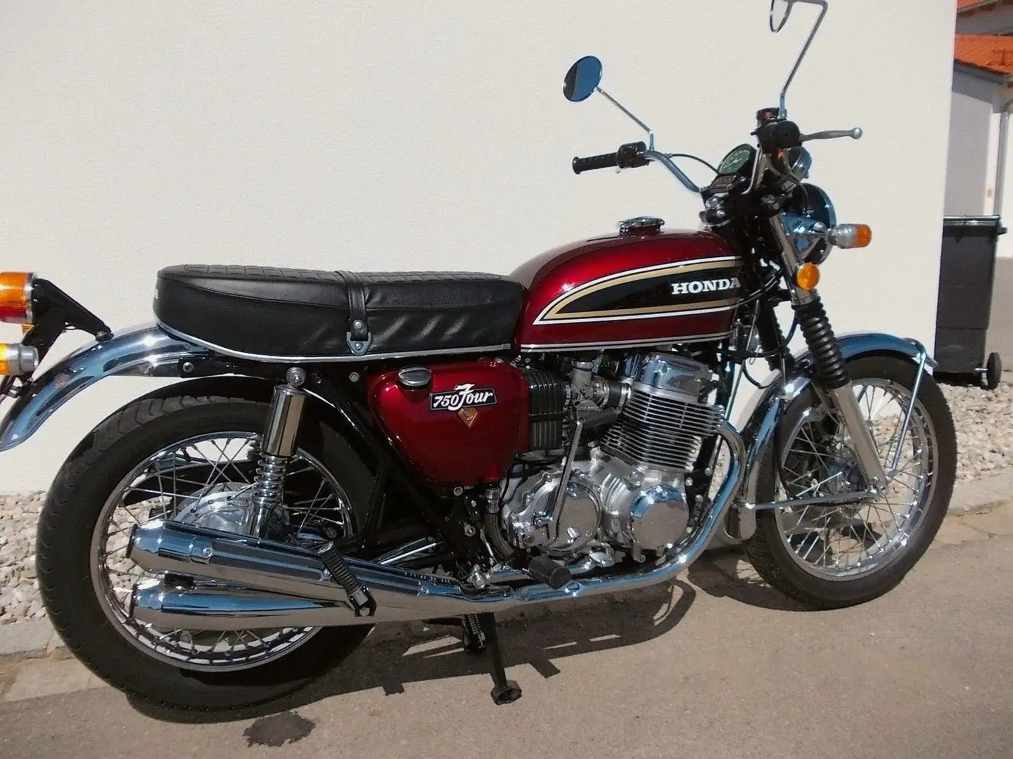 Honda CB 750 four K6 kommpleter Neuaufbau Rojo - 1