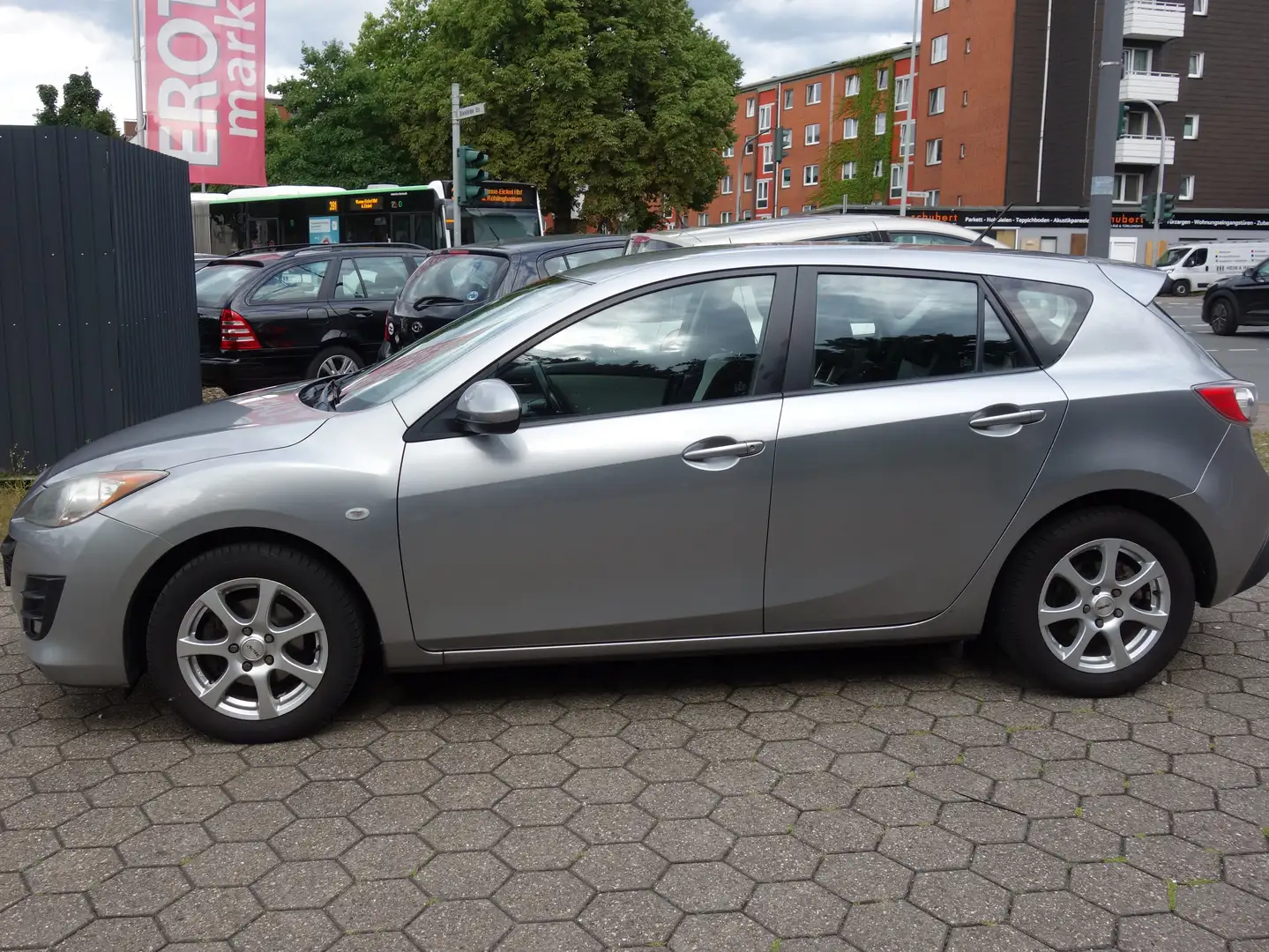 Mazda 3 1.6 MZR High-Line TÜV 6.2027 Серый - 1