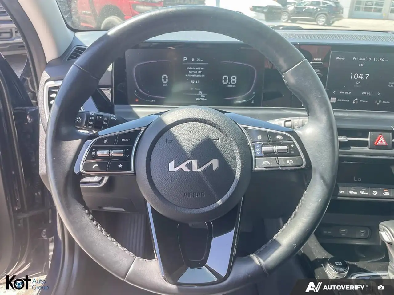 Kia Seltos снимка Kia Seltos