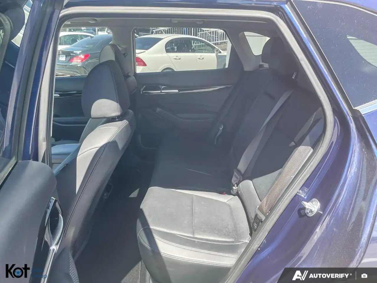 Kia Seltos снимка Kia Seltos