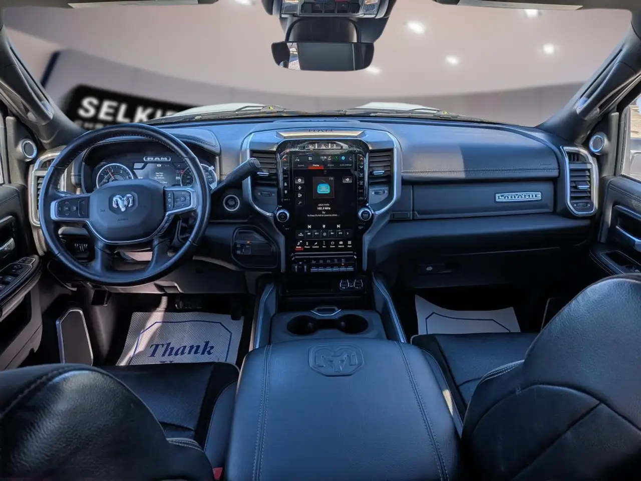 RAM 3500 снимка RAM 3500