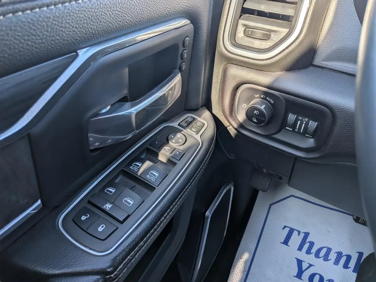 RAM 3500 снимка RAM 3500