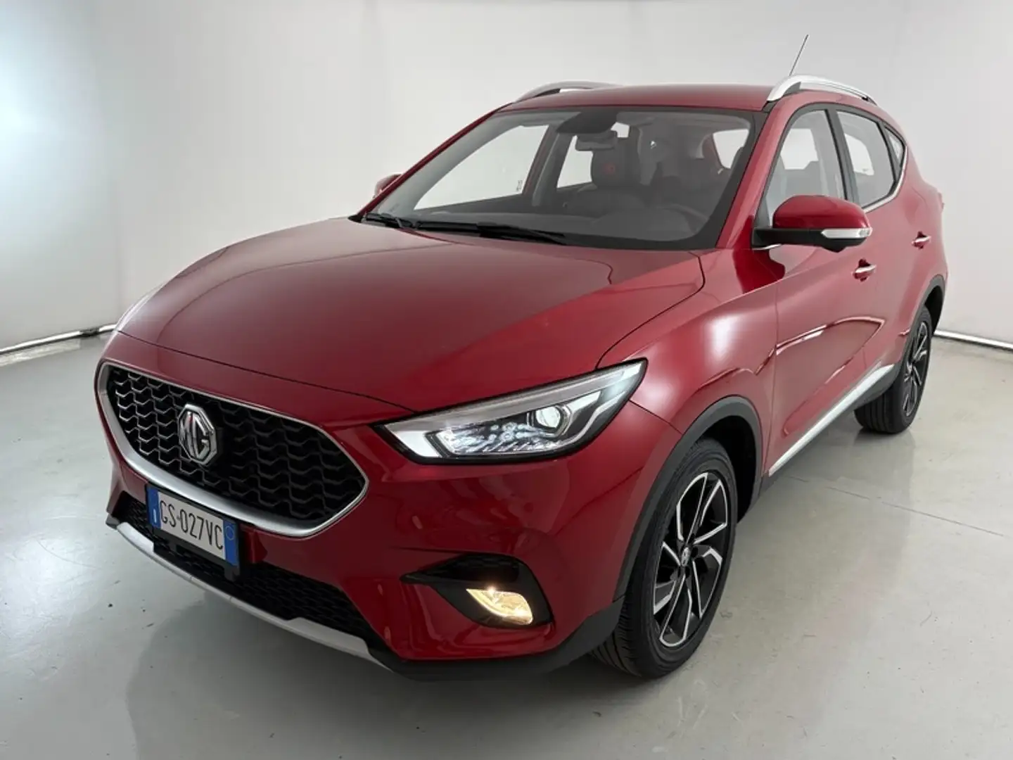MG ZS 1.5 VTi-Tech Luxury Rojo - 1