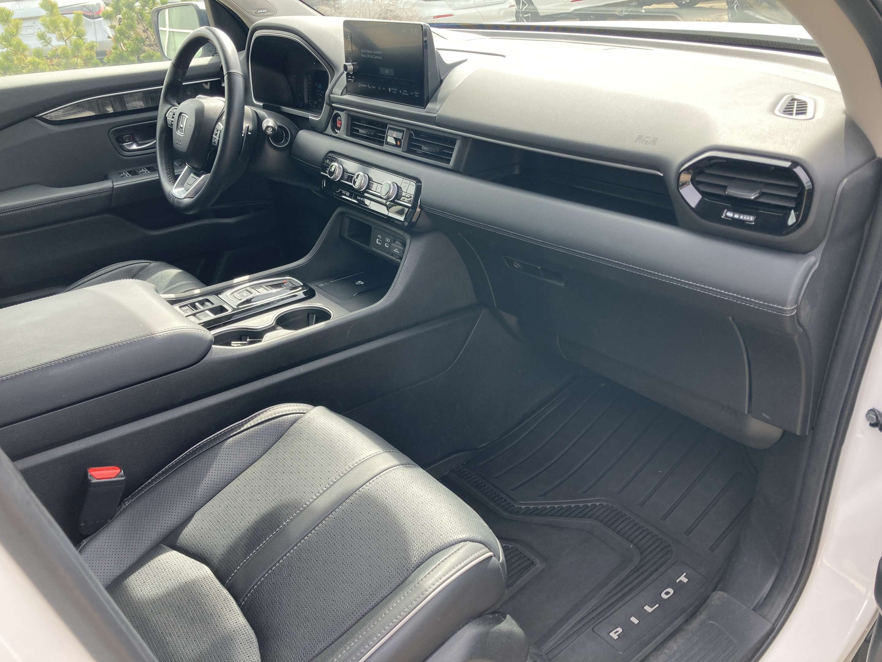 used 2025 Honda Pilot car, priced at $59,900