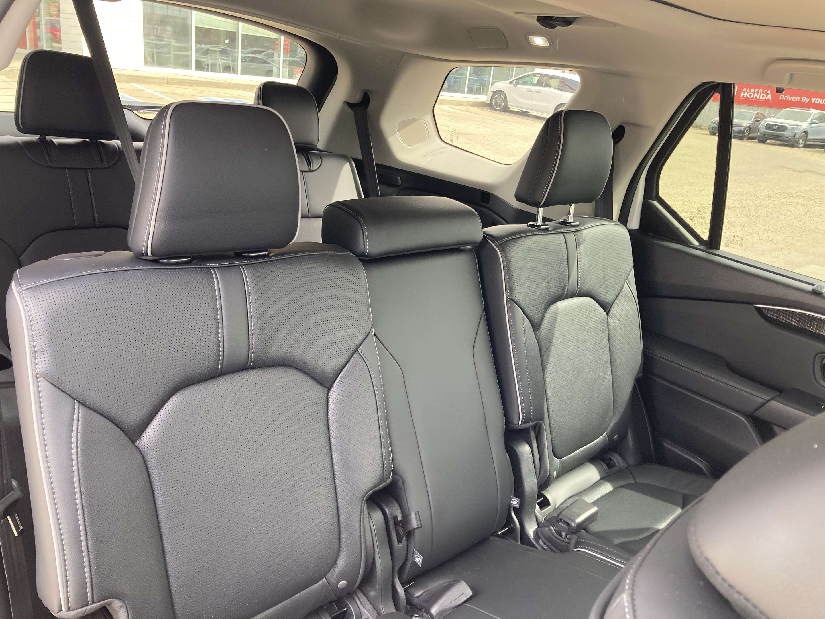 used 2025 Honda Pilot car, priced at $59,900