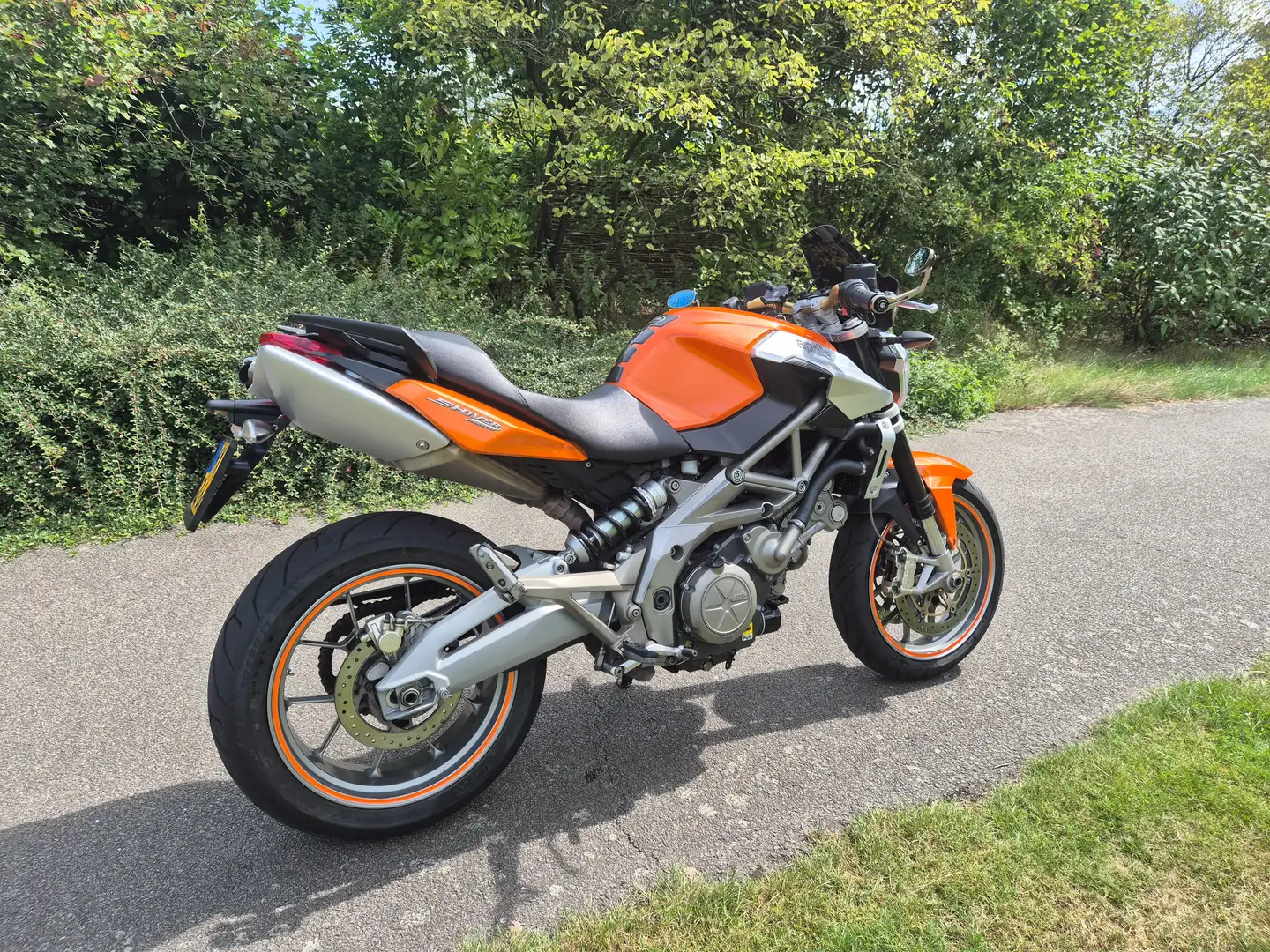 Aprilia Shiver 750 ABS Oranje - 2