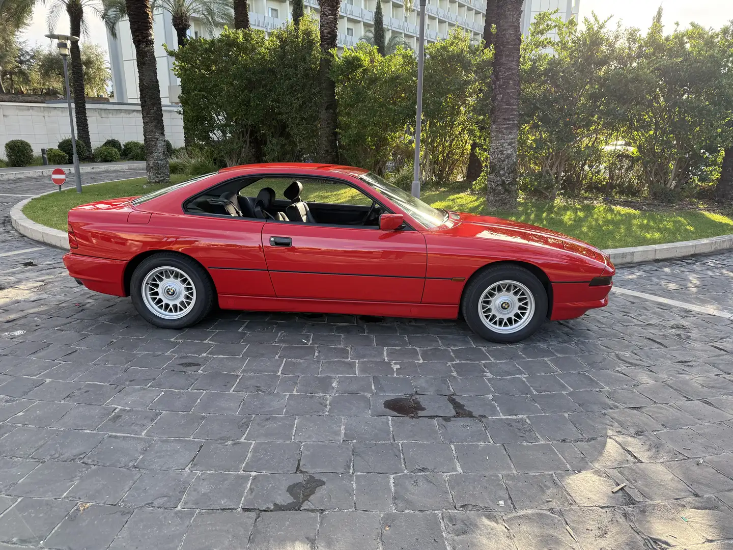 BMW 850 850ci - 2