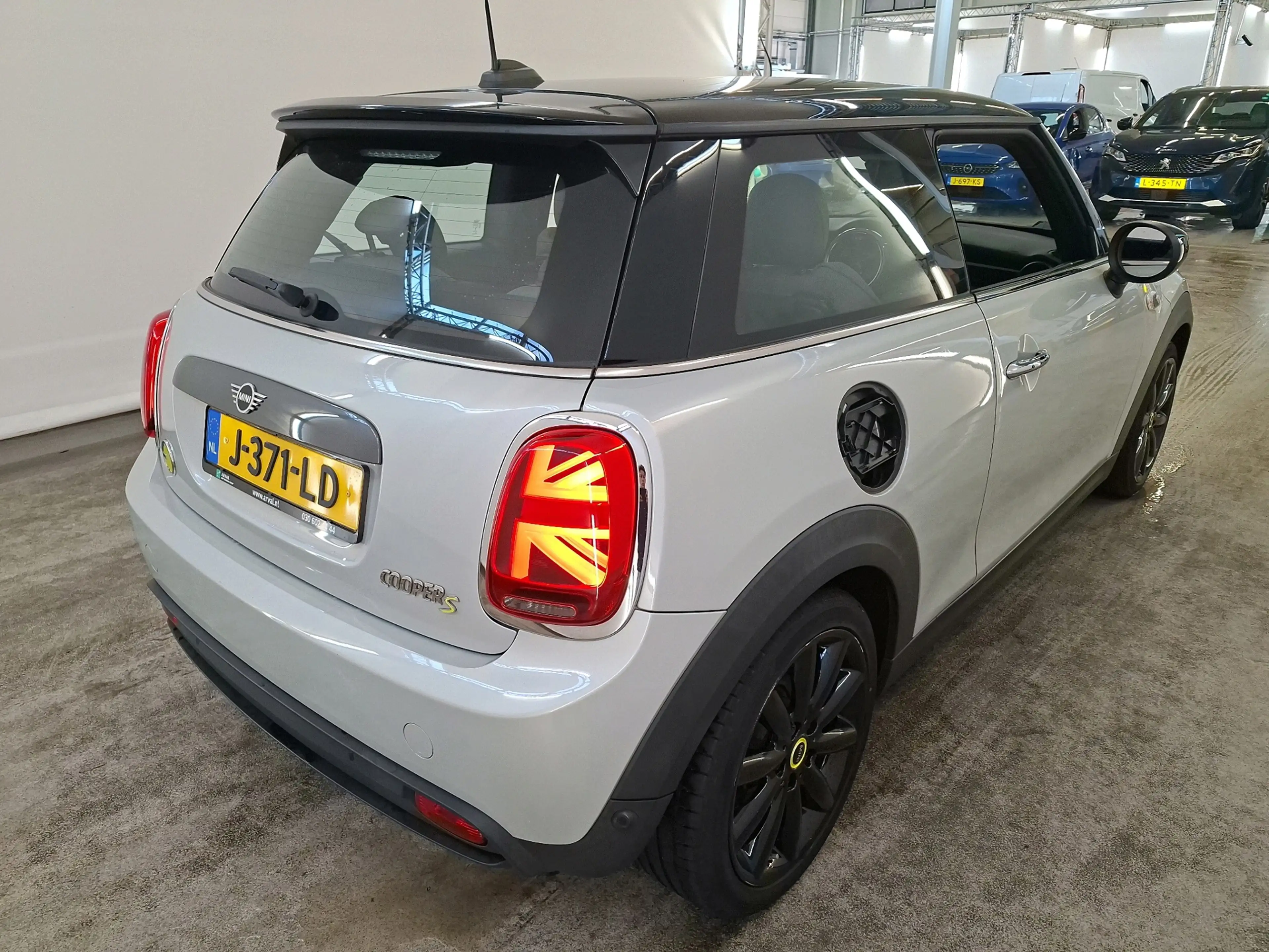 MINI Cooper E Electric 33 kWh 184pk | SOH 94% | Carplay | Camera — photo 5