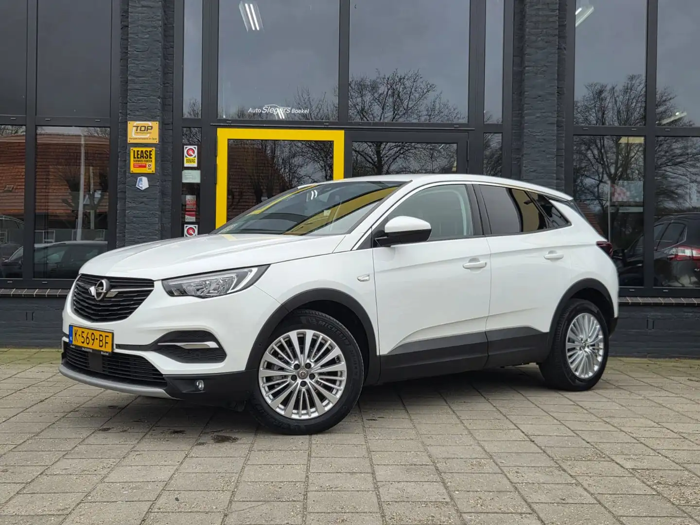 opel grandland