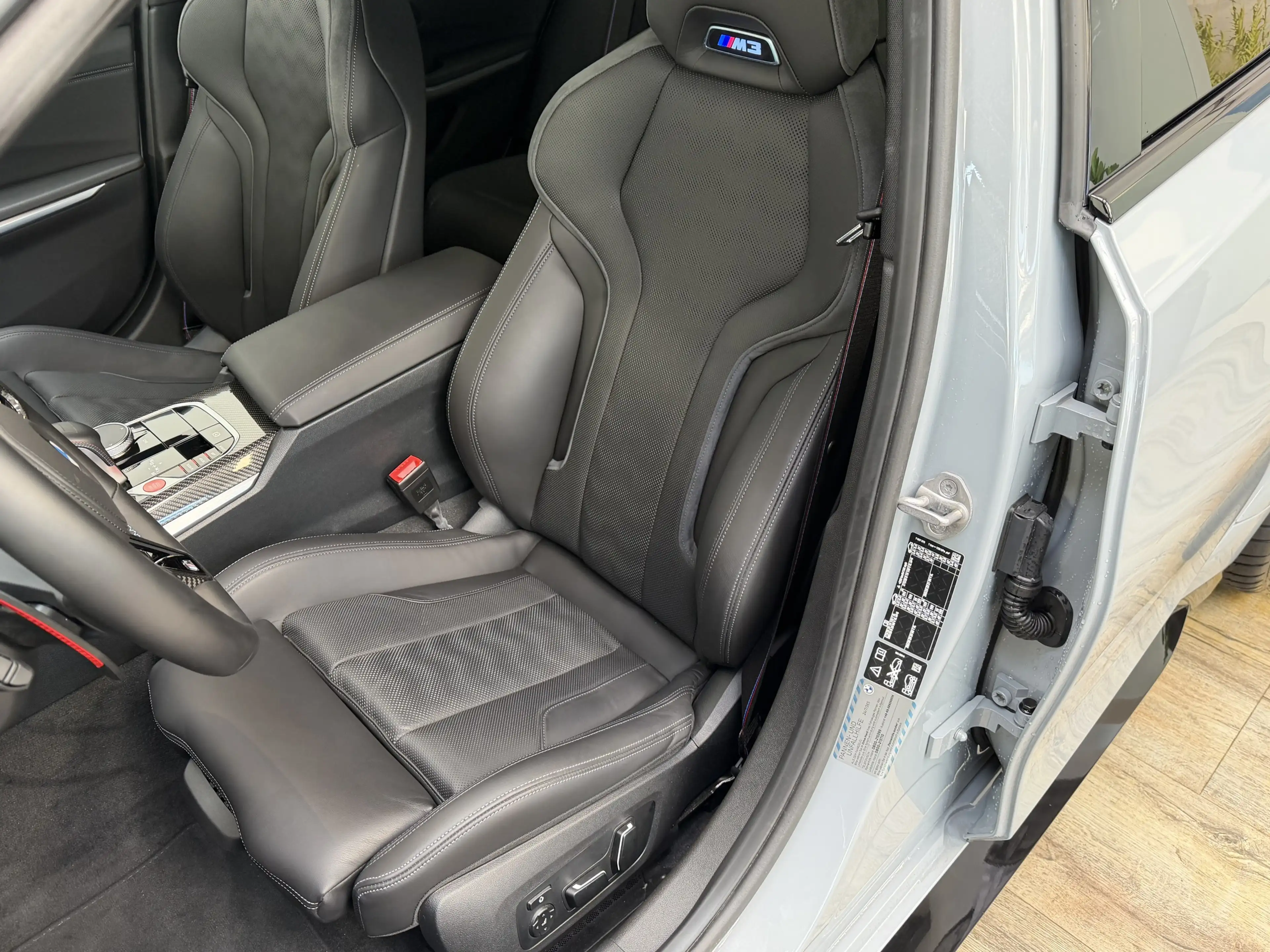BMW M3 xDrive To. Comp. Sitzlüftung ACC 360° Carbon — photo 12