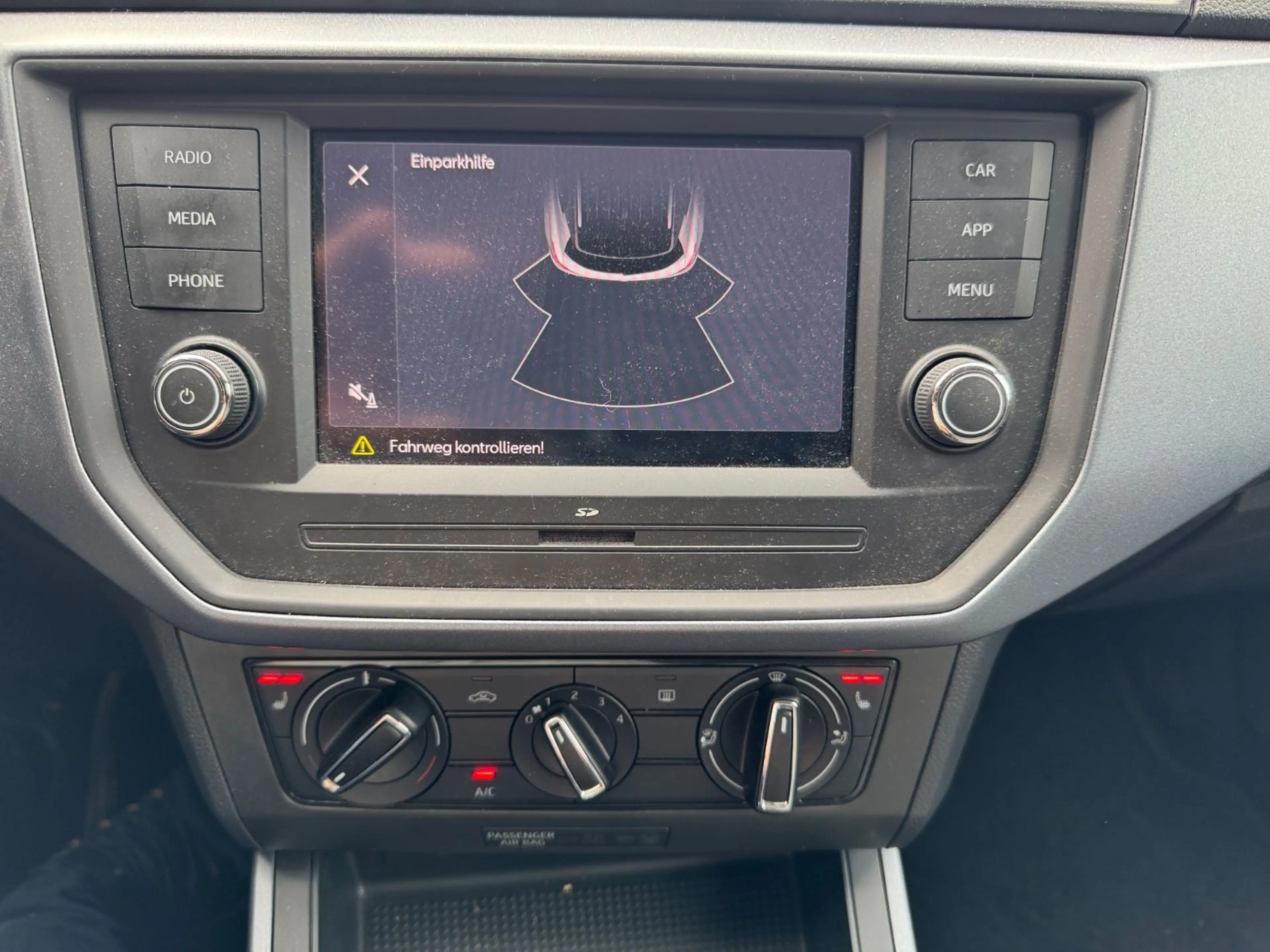 SEAT Arona Style 81kw-PDC-Sitzheizung-DAB — photo 17