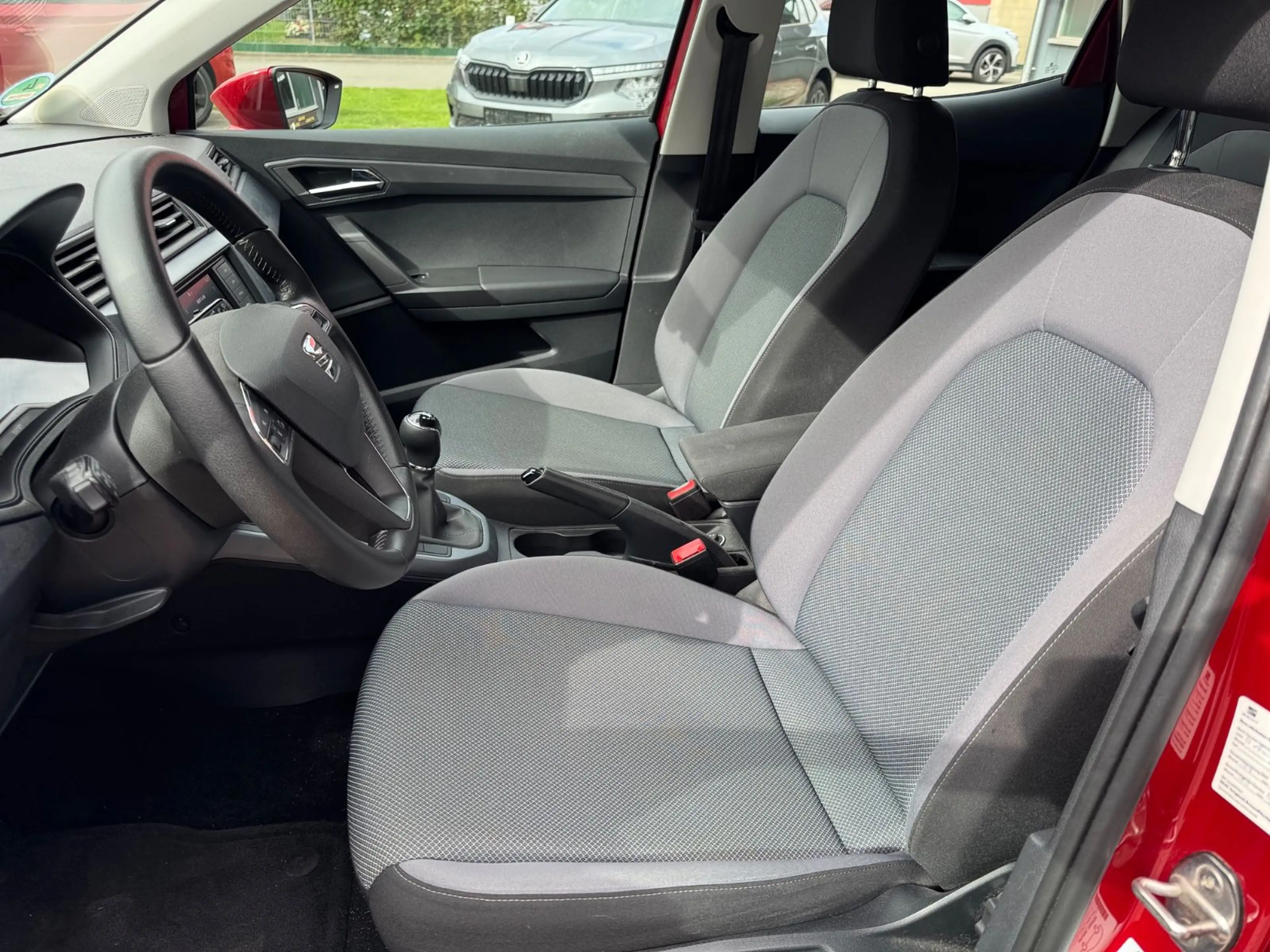 SEAT Arona Style 81kw-PDC-Sitzheizung-DAB — photo 11