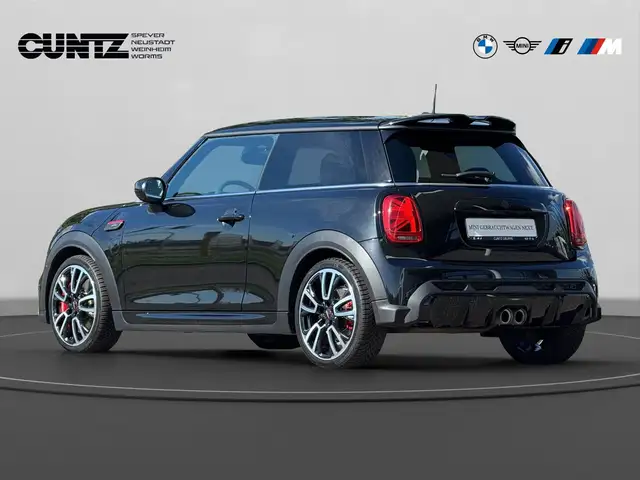 Mini Hatch view 7