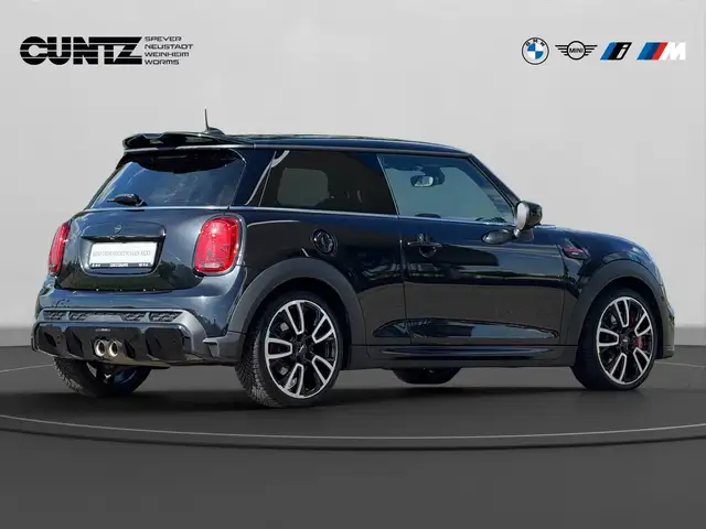 Mini Hatch view 5