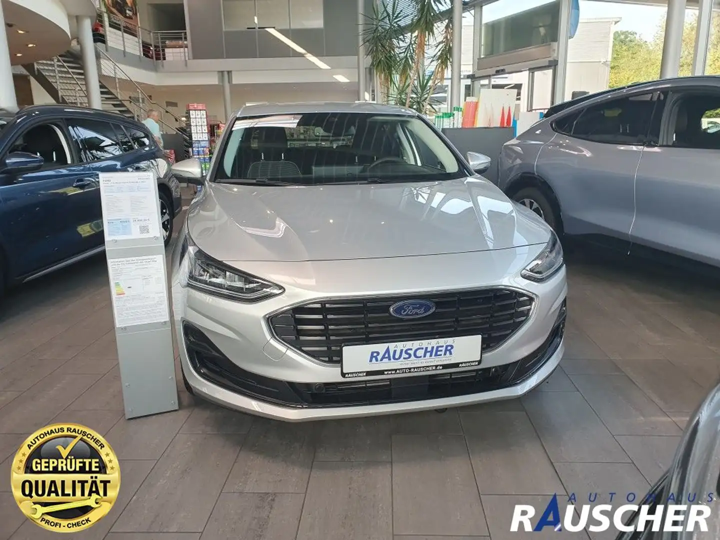 Ford Focus 1.0 EcoBoost Hybrid TITANIUM X Silber - 1