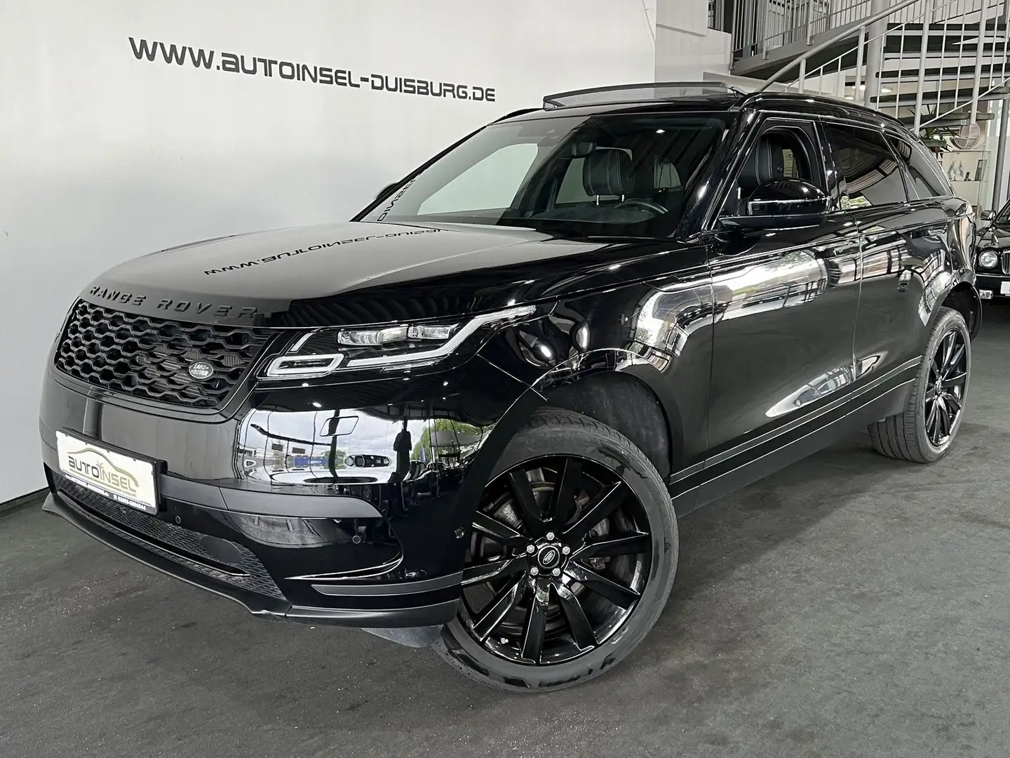 Land Rover Range Rover Velar 3.0D 300 SE Pano Matrix AHK Noir - 1