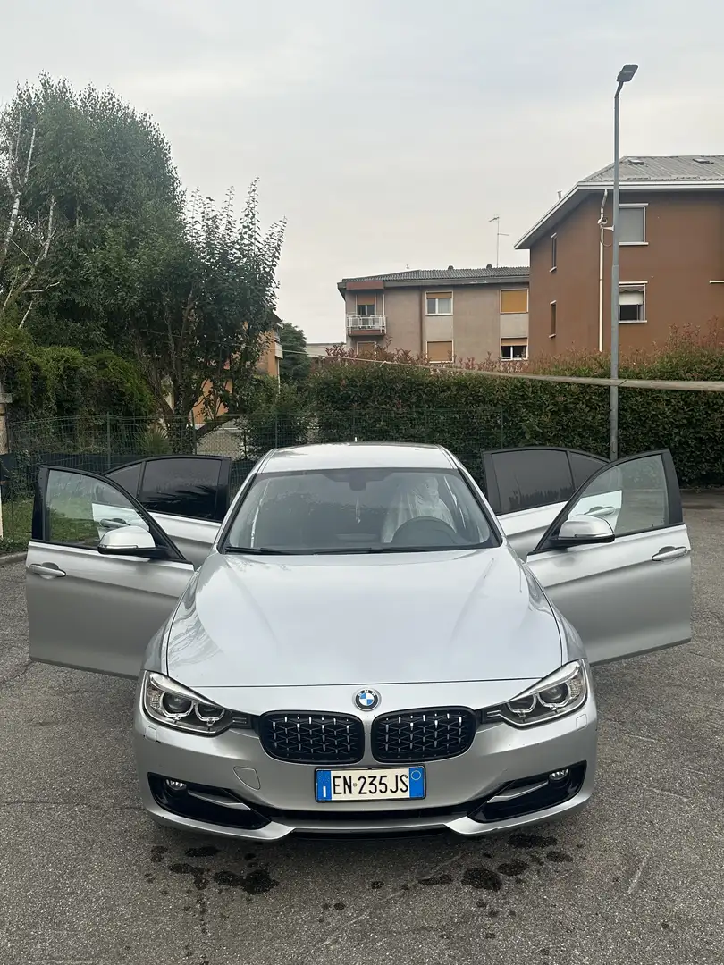 BMW 318 318d Luxury - 1