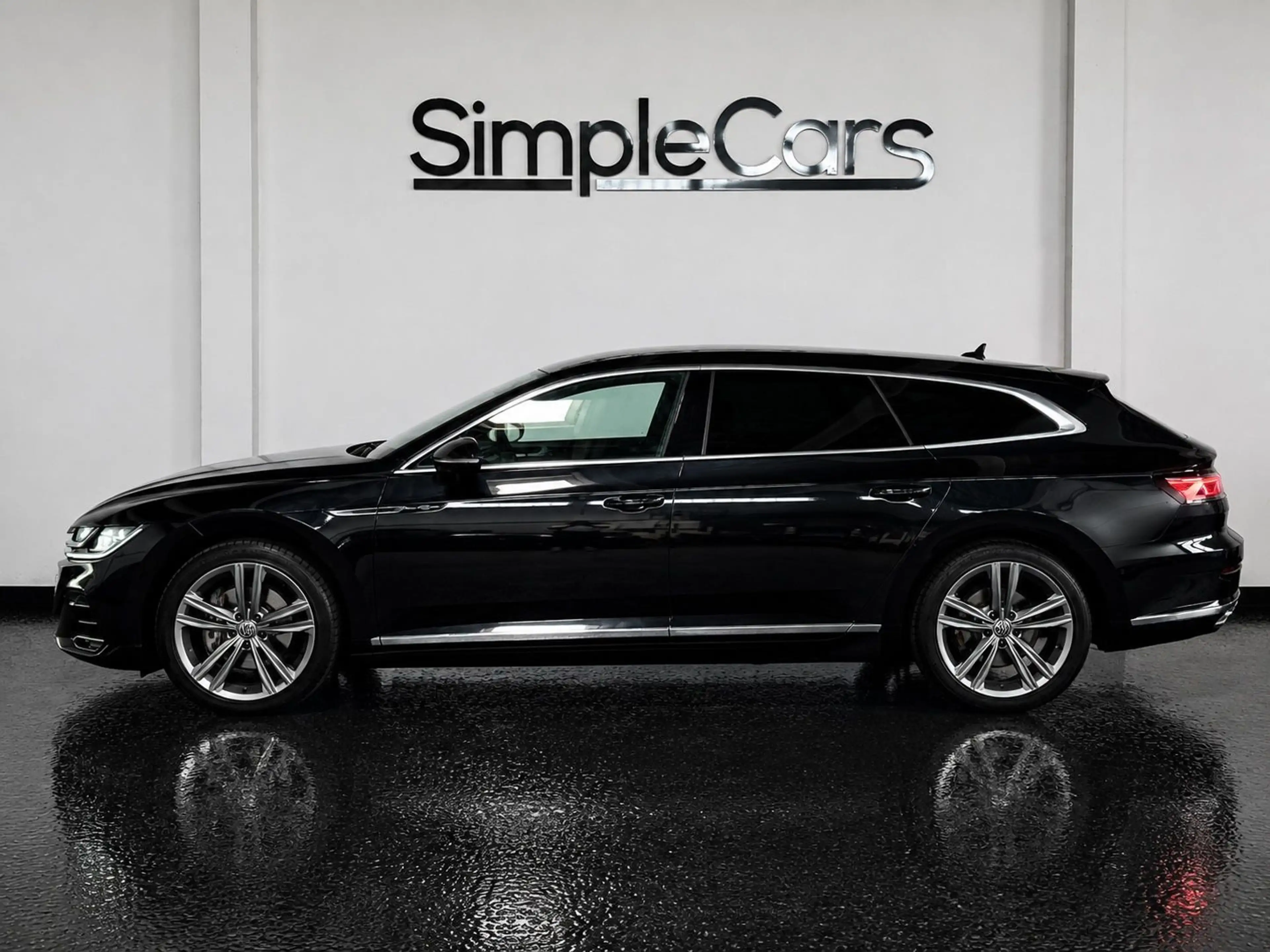 Volkswagen Arteon Shooting Brake R-Line — photo 2