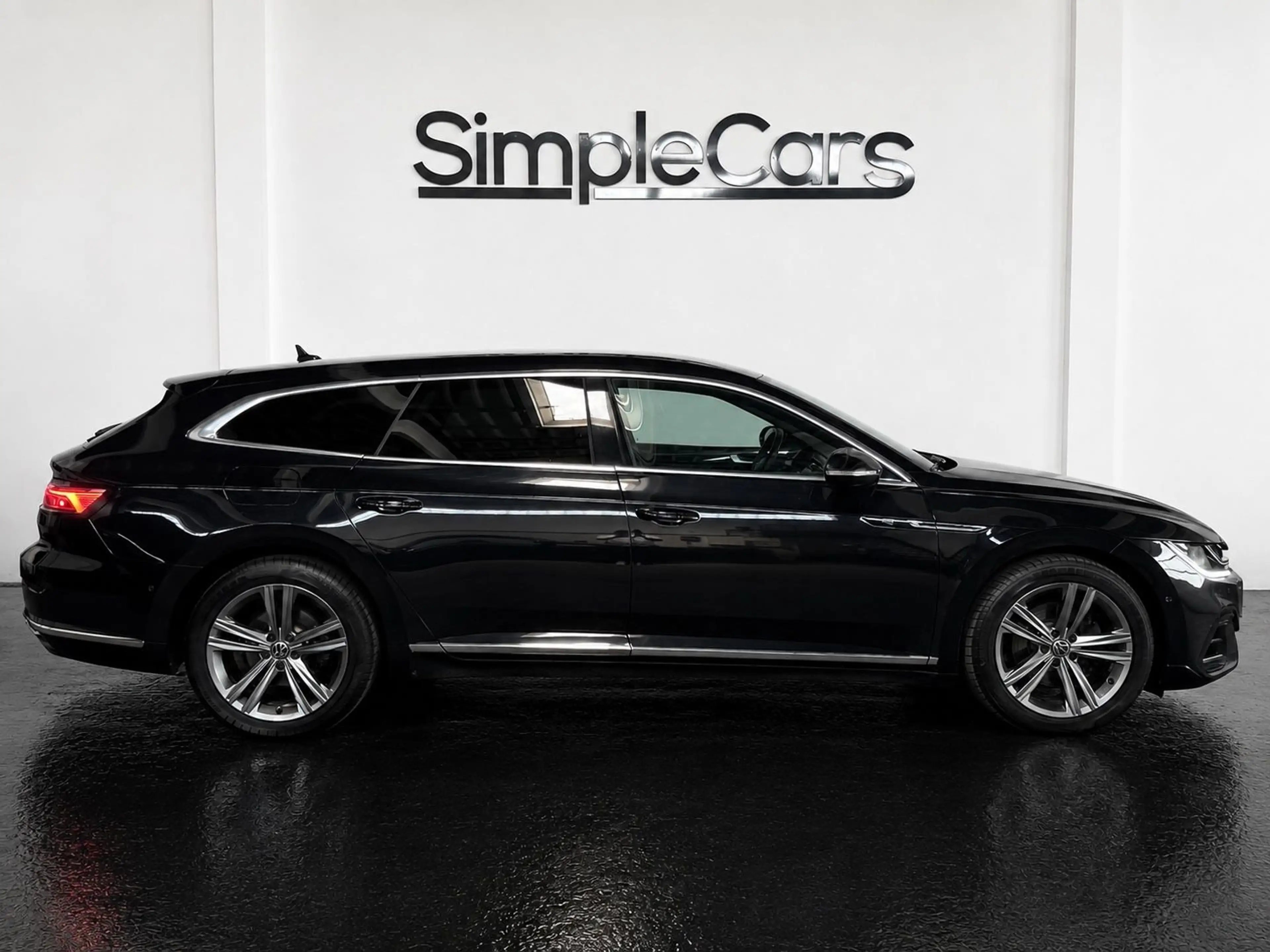 Volkswagen Arteon Shooting Brake R-Line — photo 5