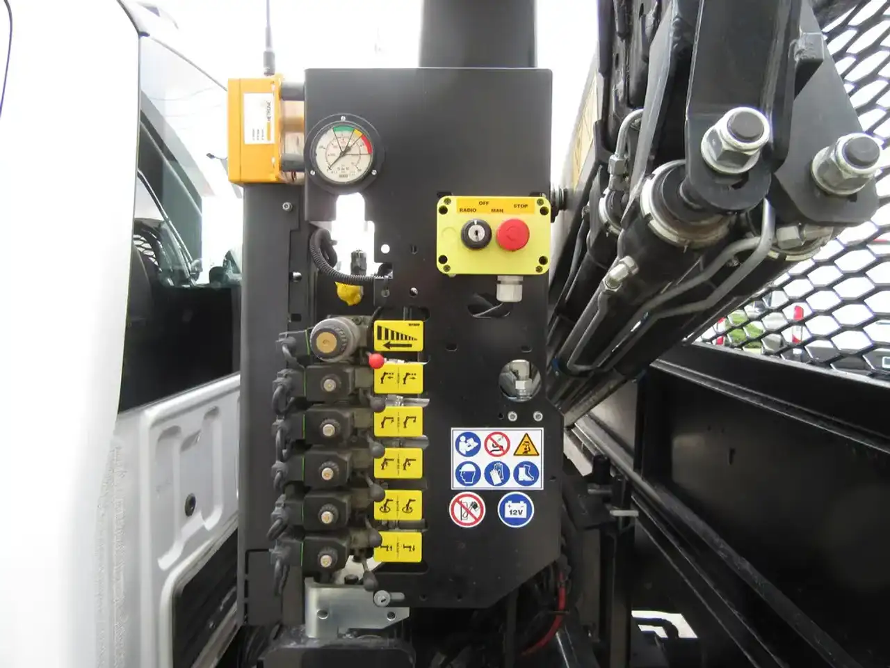 Ford F 550 снимка Ford F 550