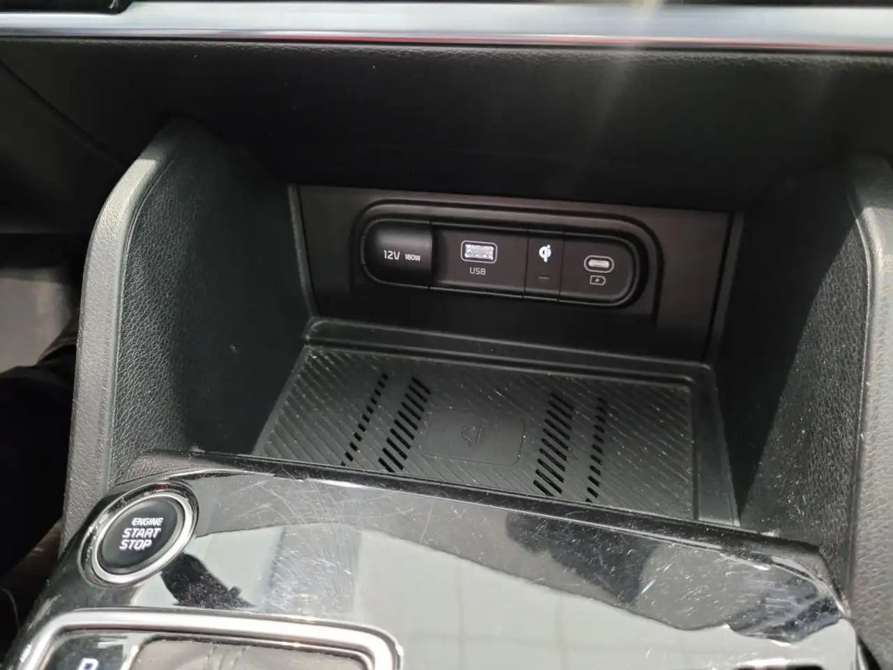 Kia Sportage снимка Kia Sportage