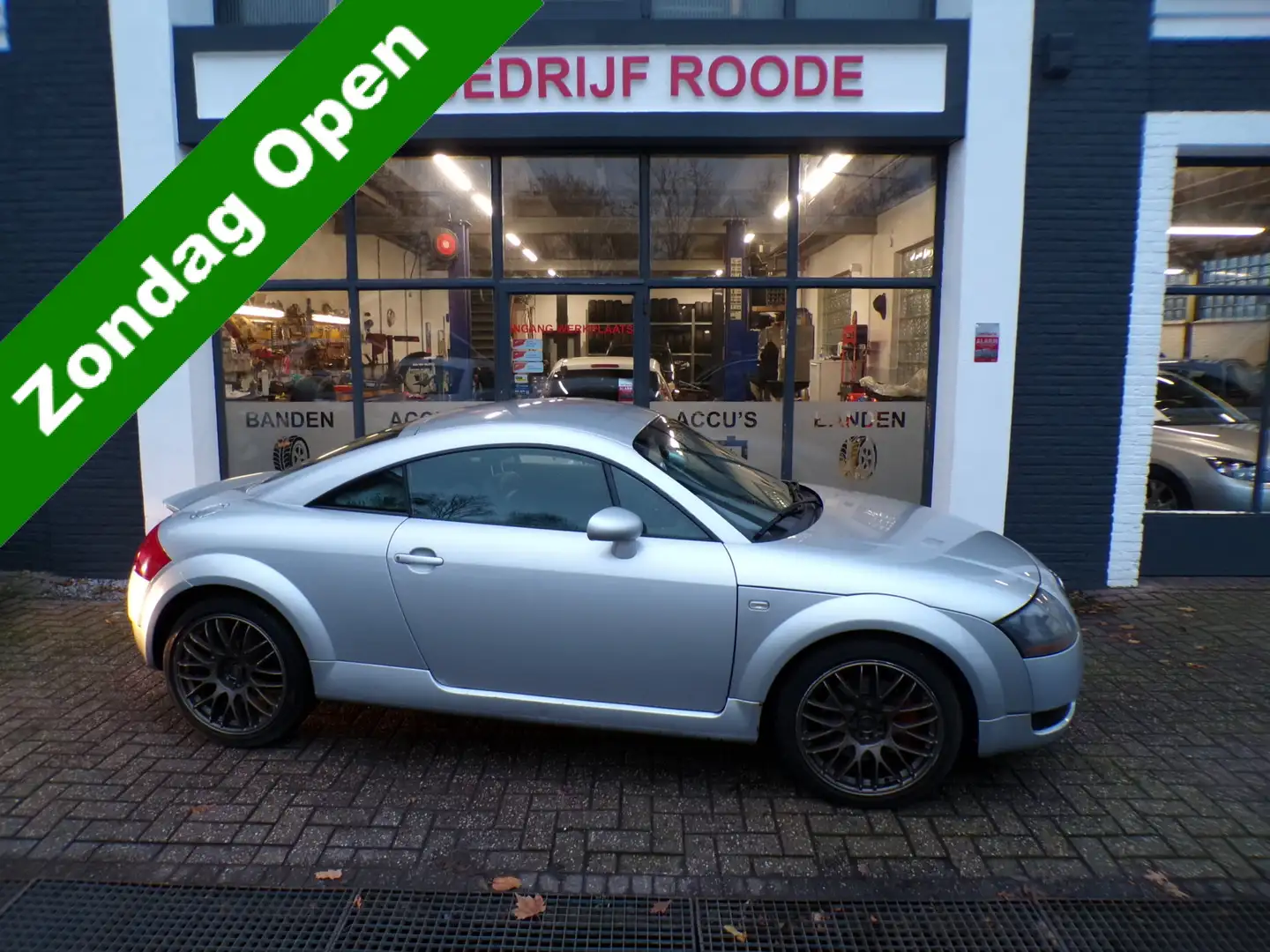 Audi TT 1.8 5V Turbo Goede apk NW KOPPELING! ''ZONDAG OPEN Grau - 1