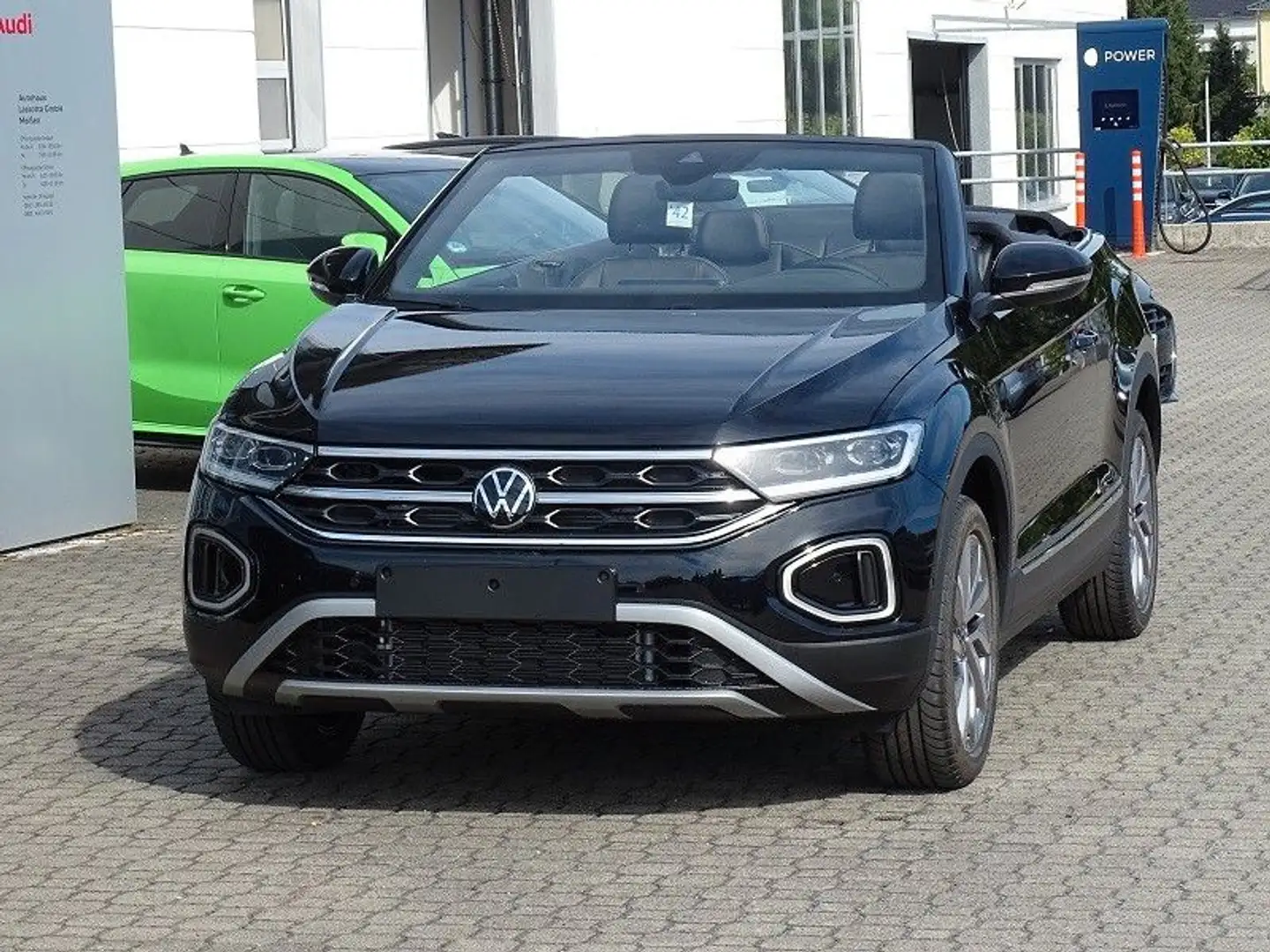 Volkswagen T-Roc Cabriolet 1.5 TSI DSG Energy Plus Schwarz - 2