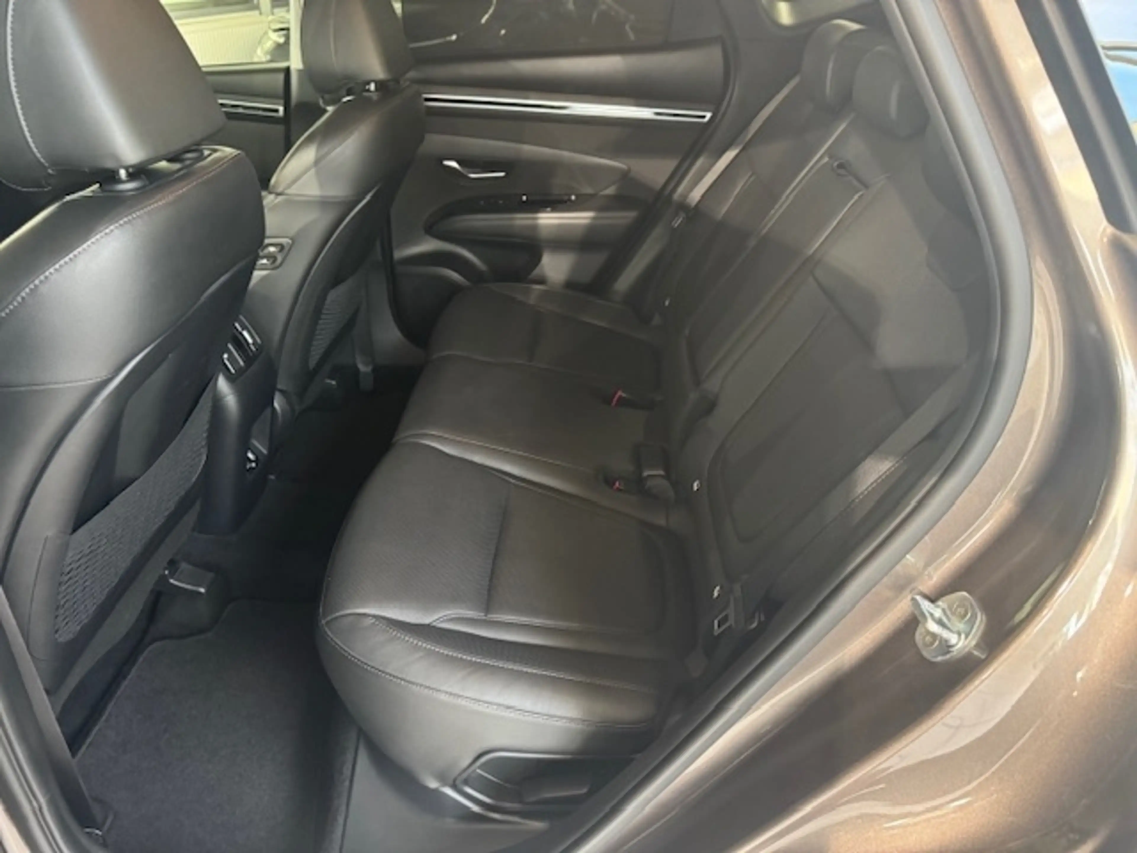 Hyundai TUCSON Prime 2 WD 7-DCT 48V Assistenzpaket — photo 10