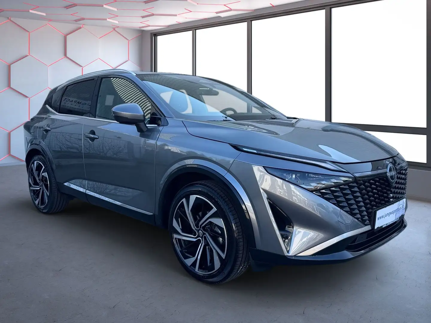 Nissan Qashqai Mild-Hybrid Tekna+ Aut. NP 47.390.- PANO-DACH HEA Grau - 2