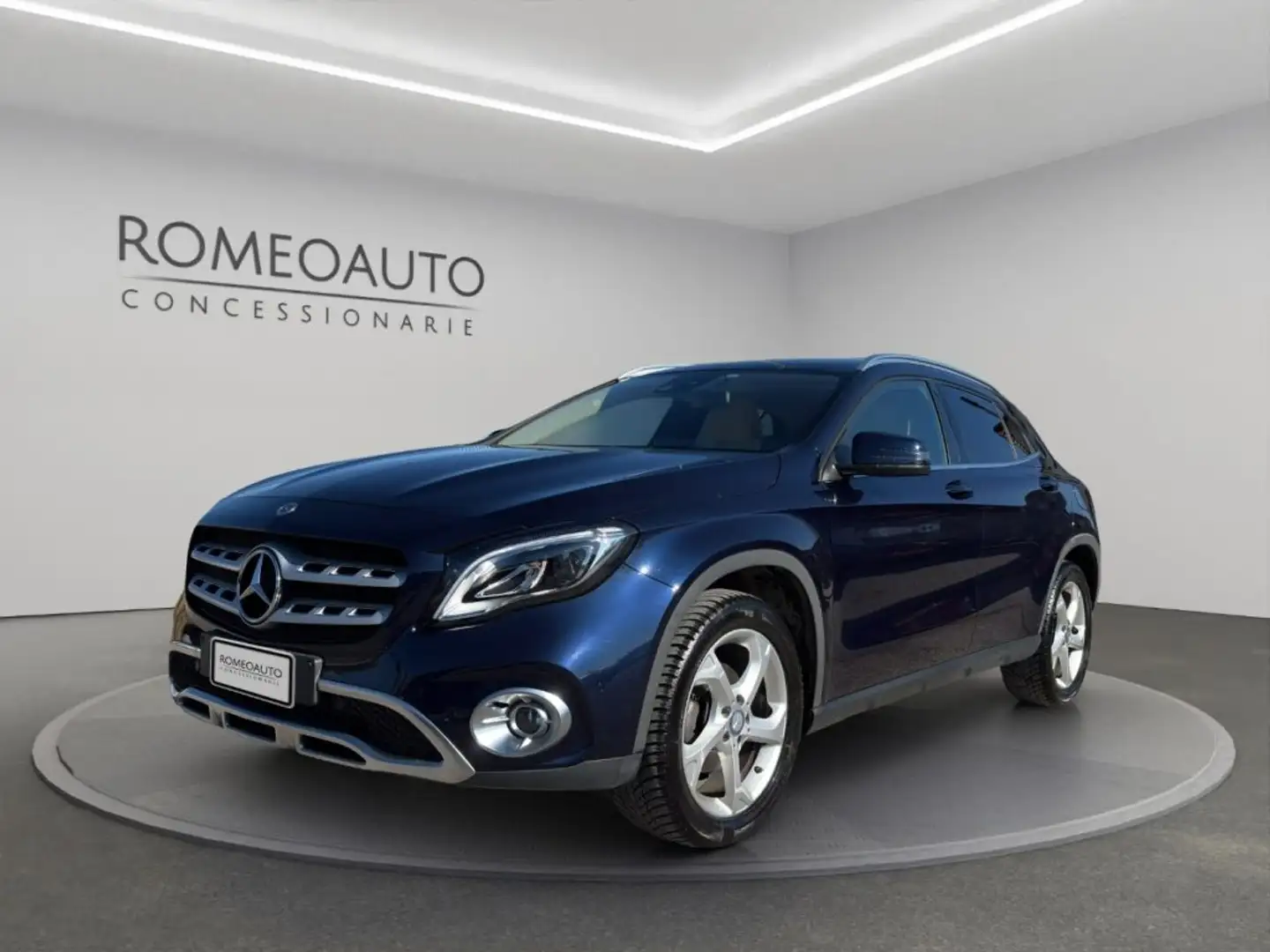 Mercedes-Benz GLA 220 CDI Automatic 4Matic Premium Blu/Azzurro - 1