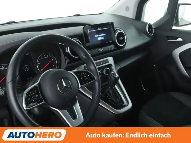 Mercedes-Benz T-Class view 11