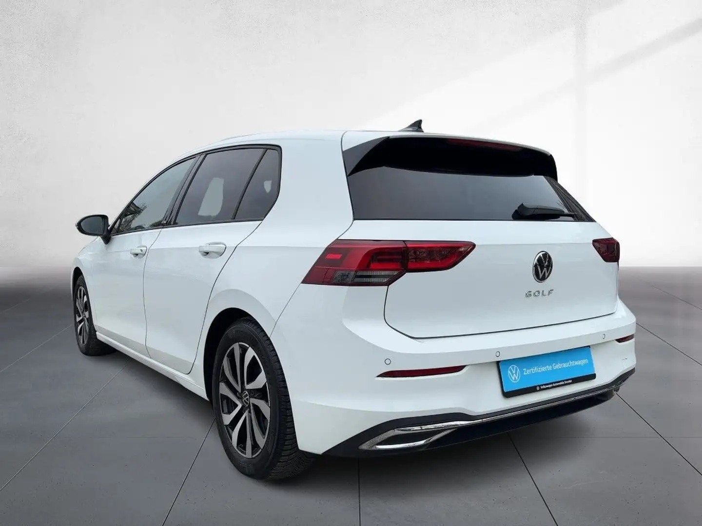 Volkswagen Golf VIII Active 1.5 TSI LED AHZV KAM APP NAVI Weiß - 2