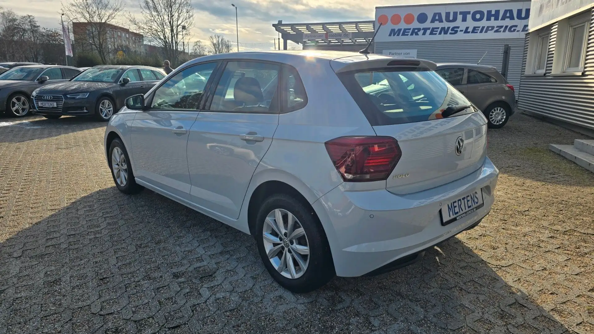 Volkswagen Polo Highline SHZ PDC KAMERA ACC Wit - 2