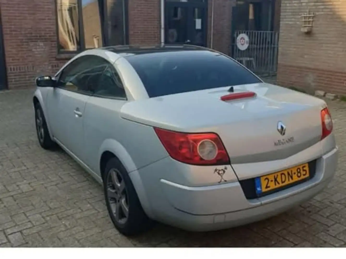Renault Megane 1.6-16V Priv. Comf. Blauw - 2