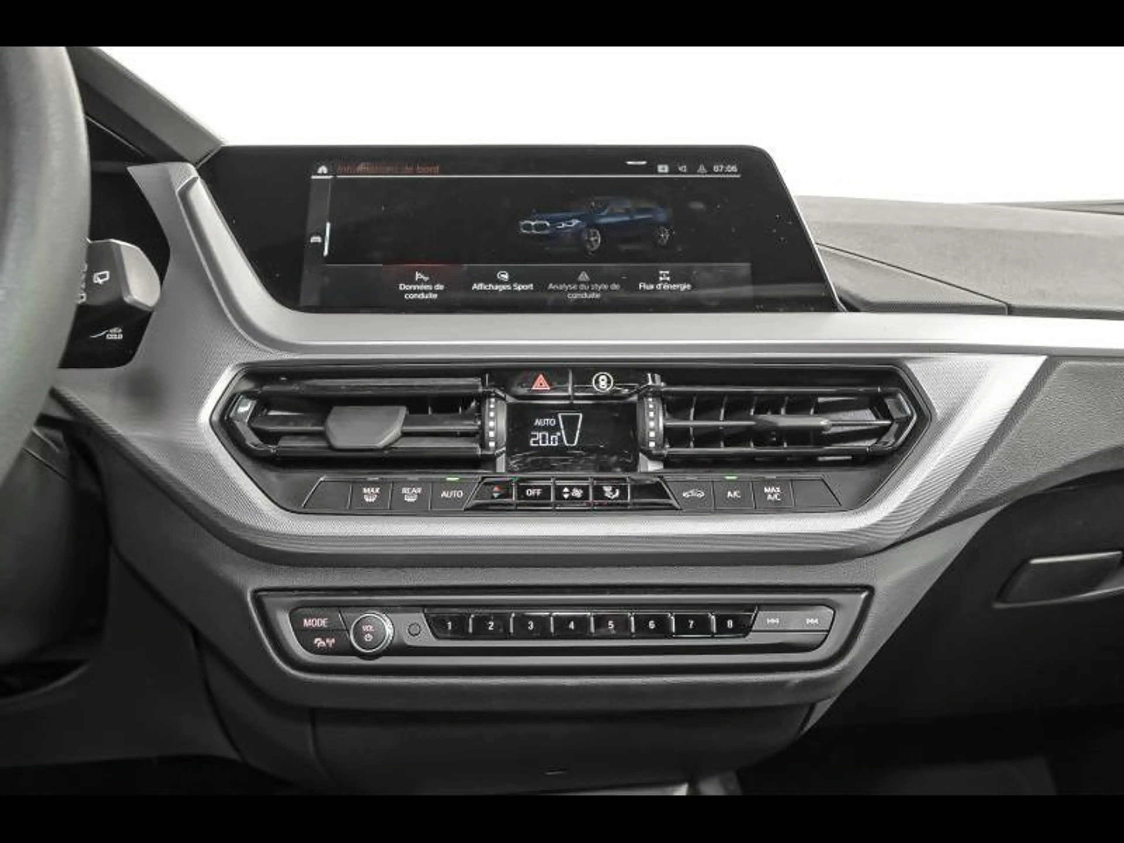 BMW 118 i Hatch — photo 12