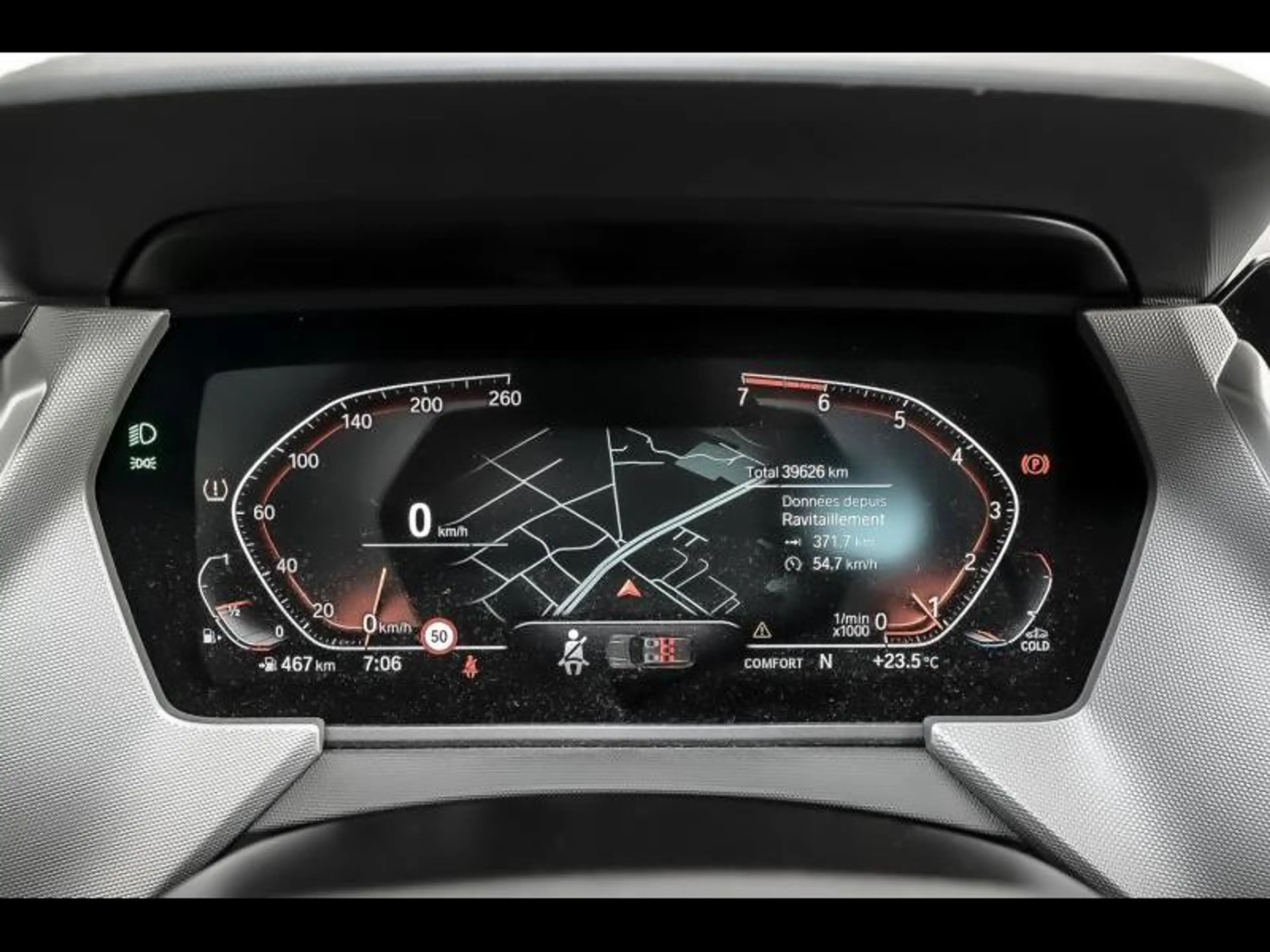 BMW 118 i Hatch — photo 10