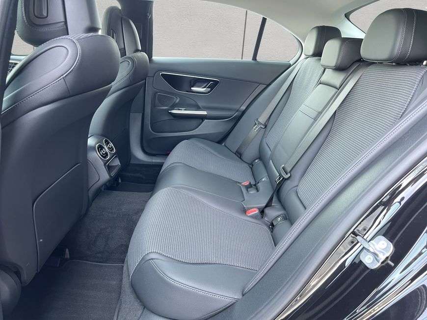 Mercedes-Benz C 180